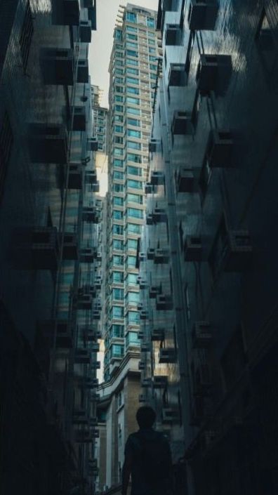 Retail store stockroom